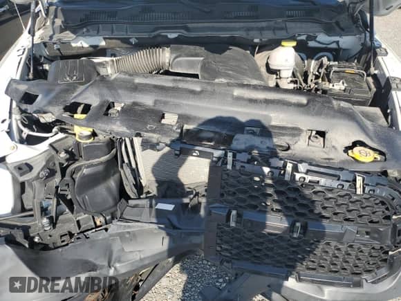 2020 Ram 1500 Tradesman z VIN 3C6JR6DG0LG209492, wystawiony jako Copart lot #53262505 z przebiegiem 76 371 mil mil oraz Czysty tytuł • Clean title. Historia ofert i sprzedaży dostępna na DreamBid. Obrazek 11.