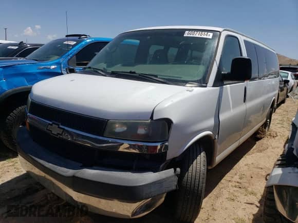 2007 Chevrolet Express Passenger с VIN 1GAHG39U371146850, выставлен на аукционе Copart как лот 60871514 с пробегом 95 533 миль миль и Списание • Salvage title. История ставок и продаж доступна на DreamBid. Изображение 1.