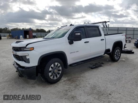 2025 Chevrolet Silverado 2500 с VIN 2GC4KME75S1150380, выставлен на аукционе Copart как лот 45741575 с пробегом 780 миль миль и Списание • Salvage title. История ставок и продаж доступна на DreamBid. Изображение 1.