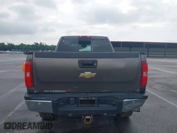 2007 Chevrolet Silverado 2500HD 1LT with VIN 1GCHK23K37F511425, listed as a IAAI auction lot 42606973 with 263,636 mi miles and . Bid and sale history available at DreamBid. Image 16.