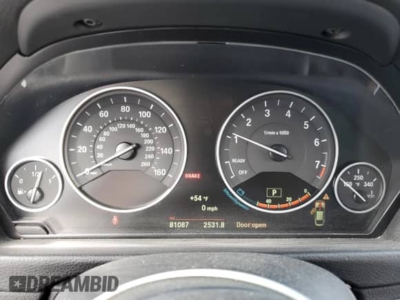 2019 BMW 4 Series 440i xDrive z VIN WBA4J7C52KBM74678, wystawiony jako Copart lot #42567425 z przebiegiem 81 087 mil mil oraz Szkoda całkowita • Salvage title. Historia ofert i sprzedaży dostępna na DreamBid. Obrazek 9.