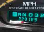 2000 Chevrolet Tahoe LS with VIN 1GNEK13T5YJ100605, listed as a IAAI auction lot 42424273 with 228,189 mi miles and . Bid and sale history available at DreamBid. Image 7.