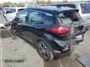 2017 Chevrolet Bolt EV Premier z VIN 1G1FX6S03H4191173, wystawiony jako Copart lot #66540943 z przebiegiem 66 507 mil mil oraz . Historia ofert i sprzedaży dostępna na DreamBid. Obrazek 2.