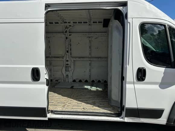 2019 Ram ProMaster Cargo с VIN 3C6URVJGXKE551201, выставлен на аукционе Copart как лот 89862885 с пробегом 153 246 миль миль и Чистый • Clean title. История ставок и продаж доступна на DreamBid. Изображение 6.