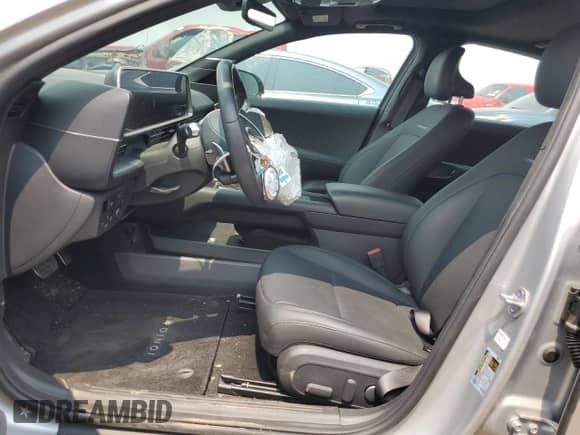 2023 Hyundai Ioniq 6 Limited с VIN KMHM54AC1PA032071, выставлен на аукционе Copart как лот 64257814 с пробегом 12 708 миль миль и Списание • Salvage title. История ставок и продаж доступна на DreamBid. Изображение 7.