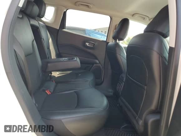 2020 Jeep Compass Altitude с VIN 3C4NJDBB9LT146686, выставлен на аукционе Copart как лот 65795965 с пробегом 50 418 миль миль и Списание • Salvage title. История ставок и продаж доступна на DreamBid. Изображение 11.