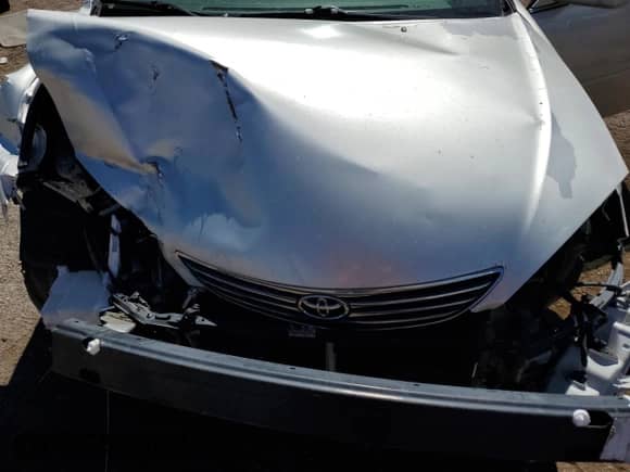 2005 Toyota Camry STD z VIN 4T1BE32K45U553871, wystawiony jako Copart lot #80405685 z przebiegiem 134 707 mil mil oraz Szkoda całkowita • Salvage title. Historia ofert i sprzedaży dostępna na DreamBid. Obrazek 11.