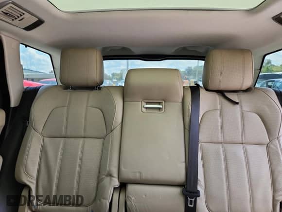 2015 Land Rover Range Rover Sport HSE с VIN SALWR2VF9FA517365, выставлен на аукционе Copart как лот 71095215 с пробегом 111 470 миль миль и На запчасти • Non repairable. История ставок и продаж доступна на DreamBid. Изображение 10.