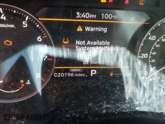 2024 Mitsubishi Outlander ES with VIN JA4J3UA82RZ005310, listed as a Copart auction lot 63404825 with 20,196 mi miles and Clean title. Bid and sale history available at DreamBid. Image 9.
