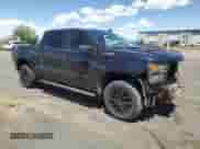 2024 Chevrolet Silverado 1500 Custom Trail Boss z VIN 3GCUDCE81RG113566, wystawiony jako Copart lot #54438685 z przebiegiem 28 275 mil mil oraz Szkoda całkowita • Salvage title. Historia ofert i sprzedaży dostępna na DreamBid. Obrazek 4.
