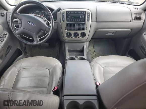 2005 Ford Explorer XLT z VIN 1FMDU73W05UA42856, wystawiony jako Copart lot #82315145 z przebiegiem 134 094 mil mil oraz Czysty tytuł • Clean title. Historia ofert i sprzedaży dostępna na DreamBid. Obrazek 8.