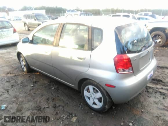 2005 Chevrolet Aveo LS с VIN KL1TD62605B402576, выставлен на аукционе IAAI как лот 41141586 с пробегом 133 609 миль миль и . История ставок и продаж доступна на DreamBid. Изображение 3.