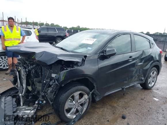 2021 Honda HR-V LX с VIN 3CZRU5H37MM727558, выставлен на аукционе IAAI как лот 43037971 с пробегом 61 771 миль миль и . История ставок и продаж доступна на DreamBid. Изображение 2.