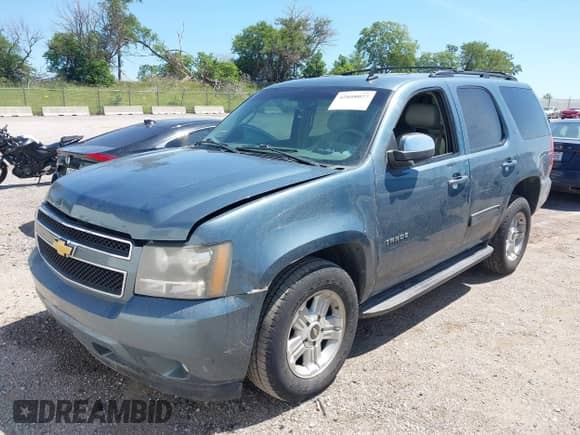 2010 Chevrolet Tahoe LT с VIN 1GNUKBE07AR220465, выставлен на аукционе IAAI как лот 42608027 с пробегом 219 369 миль миль и . История ставок и продаж доступна на DreamBid. Изображение 22.