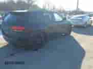 2018 Jeep Grand Cherokee Laredo E z VIN 1C4RJFAGXJC375588, wystawiony jako IAAI lot #41406344 z przebiegiem 69 989 mil mil oraz . Historia ofert i sprzedaży dostępna na DreamBid. Obrazek 4.