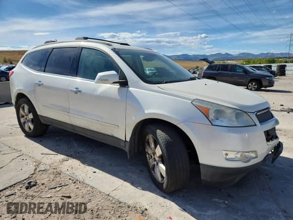 2011 Chevrolet Traverse LTZ with VIN 1GNKVLED6BJ261421, listed as a Copart auction lot 84429795 with 177,290 mi miles and Clean title. Bid and sale history available at DreamBid. Image 4.