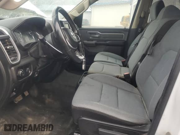 2020 Ram 1500 Big Horn z VIN 1C6RRFBG6LN293489, wystawiony jako Copart lot #69520065 z przebiegiem 108 398 mil mil oraz Szkoda całkowita • Salvage title. Historia ofert i sprzedaży dostępna na DreamBid. Obrazek 7.