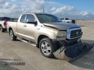 2008 Toyota Tundra Limited z VIN 5TBBV58108S520446, wystawiony jako IAAI lot #41461273 z przebiegiem 218 480 mil mil oraz . Historia ofert i sprzedaży dostępna na DreamBid. Obrazek 1.