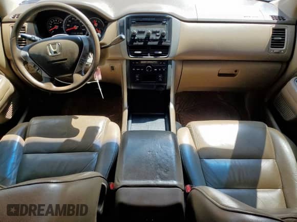 2006 Honda Pilot EX-L z VIN 5FNYF28556B016024, wystawiony jako Copart lot #71739145 z przebiegiem 177 730 mil mil oraz Szkoda całkowita • Salvage title. Historia ofert i sprzedaży dostępna na DreamBid. Obrazek 8.