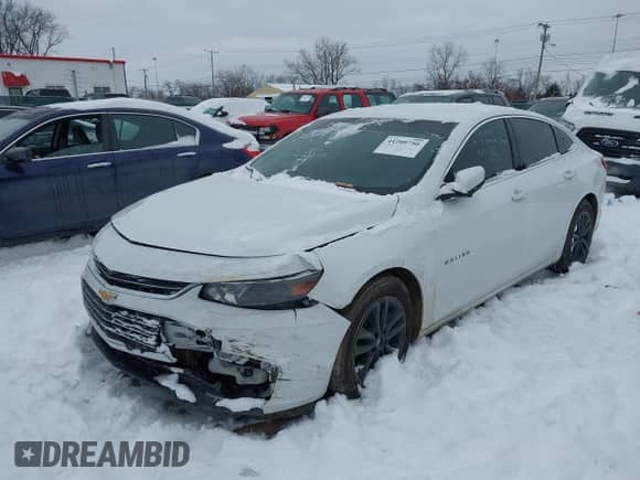 2016 Chevrolet Malibu LT z VIN 1G1ZE5ST0GF322490, wystawiony jako IAAI lot #41209750 z przebiegiem 92 219 mil mil oraz . Historia ofert i sprzedaży dostępna na DreamBid. Obrazek 6.