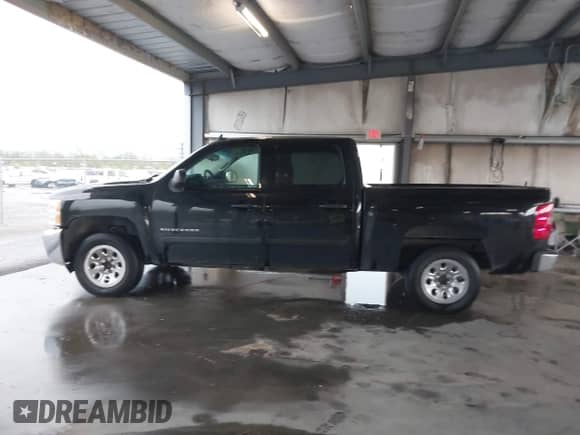 2013 Chevrolet Silverado 1500 LS z VIN 3GCPCREA6DG172384, wystawiony jako IAAI lot #41864124 z przebiegiem 249 337 mil mil oraz . Historia ofert i sprzedaży dostępna na DreamBid. Obrazek 14.