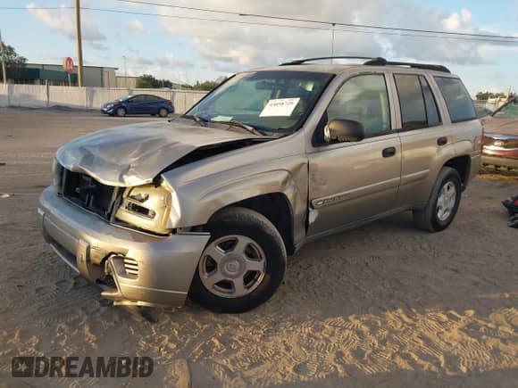 2002 Chevrolet TrailBlazer LS с VIN 1GNDS13SX22189768, выставлен на аукционе IAAI как лот 43058729 с пробегом 284 604 миль миль и . История ставок и продаж доступна на DreamBid. Изображение 17.