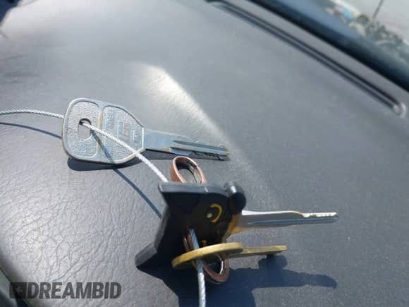 1994 Honda Accord LX с VIN 1HGCD5635RA189687, выставлен на аукционе IAAI как лот 42421010 с пробегом 155 010 миль миль и . История ставок и продаж доступна на DreamBid. Изображение 11.