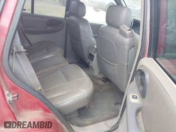 2002 Chevrolet TrailBlazer LS with VIN 1GNDT13S922164101, listed as a IAAI auction lot 43212917 with 285,275 mi miles and . Bid and sale history available at DreamBid. Image 8.