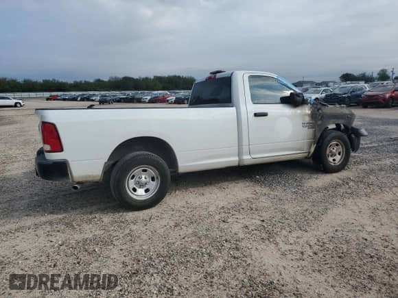 2020 Ram 1500 Tradesman z VIN 3C6JR6DT7LG170445, wystawiony jako Copart lot #80922994 z przebiegiem Nie podano mil oraz Szkoda całkowita • Salvage title. Historia ofert i sprzedaży dostępna na DreamBid. Obrazek 3.