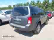 2012 Nissan Pathfinder SV z VIN 5N1AR1NB1CC628884, wystawiony jako IAAI lot #43089810 z przebiegiem 195 571 mil mil oraz . Historia ofert i sprzedaży dostępna na DreamBid. Obrazek 4.