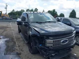 2019 Ford F-250 XL with VIN 1FT7W2BTXKEF26965, listed as a IAAI auction lot 42739709 with 211,320 mi miles and . Bid and sale history available at DreamBid. Image 1.