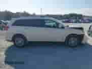 2017 Dodge Journey SXT z VIN 3C4PDCBG8HT589795, wystawiony jako IAAI lot #43359975 z przebiegiem 129 361 mil mil oraz . Historia ofert i sprzedaży dostępna na DreamBid. Obrazek 13.