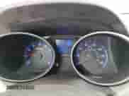 2012 Hyundai Tucson GLS z VIN KM8JU3AC6CU375192, wystawiony jako Copart lot #43734835 z przebiegiem 227 567 mil mil oraz Czysty tytuł • Clean title. Historia ofert i sprzedaży dostępna na DreamBid. Obrazek 9.