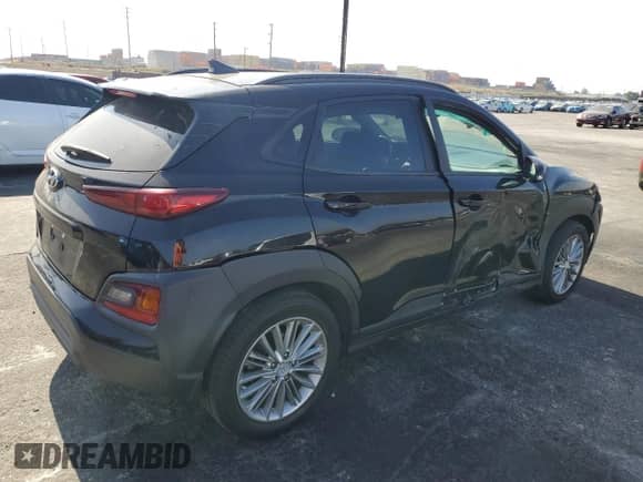 2020 Hyundai Kona SEL Plus z VIN KM8K62AA8LU451535, wystawiony jako Copart lot #57572625 z przebiegiem 56 669 mil mil oraz Szkoda całkowita • Salvage title. Historia ofert i sprzedaży dostępna na DreamBid. Obrazek 3.