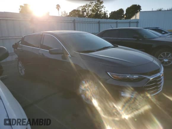 2019 Chevrolet Malibu Hybrid с VIN 1G1ZF5SU8KF184356, выставлен на аукционе Copart как лот 73714374 с пробегом 70 401 миль миль и Списание • Salvage title. История ставок и продаж доступна на DreamBid. Изображение 4.