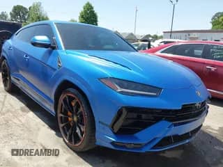 2024 Lamborghini Urus S with VIN ZPBUB3ZL8RLA33200, listed as a IAAI auction lot 42049420 with 650 mi miles and . Bid and sale history available at DreamBid. Image 1.