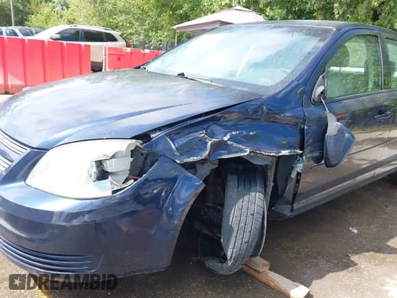 2010 Chevrolet Cobalt 1LT с VIN 1G1AD5F58A7209335, выставлен на аукционе IAAI как лот 43175969 с пробегом 119 014 миль миль и . История ставок и продаж доступна на DreamBid. Изображение 6.