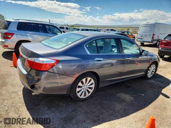 2014 Honda Accord EX with VIN 1HGCR2F75EA206355, listed as a Copart auction lot 82102885 with 183,621 mi miles and Salvage title. Bid and sale history available at DreamBid. Image 3.