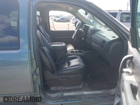 2011 Chevrolet Silverado 1500 LT с VIN 3GCPKSE35BG369751, выставлен на аукционе IAAI как лот 43426023 с пробегом 201 500 миль миль и . История ставок и продаж доступна на DreamBid. Изображение 5.