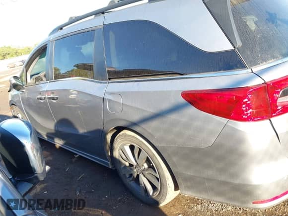 2023 Honda Odyssey Touring с VIN 5FNRL6H81PB060957, выставлен на аукционе IAAI как лот 43418061 с пробегом Не указан миль и . История ставок и продаж доступна на DreamBid. Изображение 15.