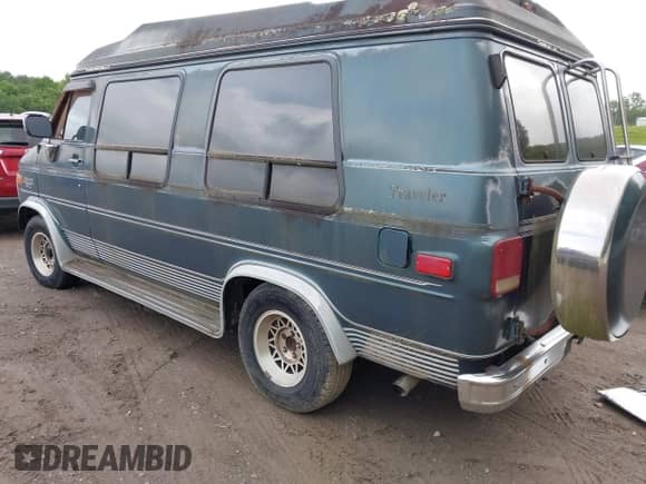 1995 Chevrolet Chevy Van with VIN 1GBEG25K2SF232174, listed as a IAAI auction lot 42247426 with 130,910 mi miles and . Bid and sale history available at DreamBid. Image 3.