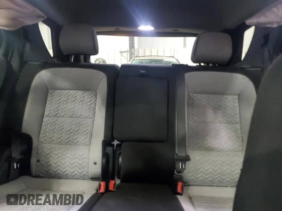 2023 Chevrolet Equinox LS z VIN 3GNAXSEG6PL130127, wystawiony jako Copart lot #48195205 z przebiegiem 21 361 mil mil oraz Szkoda całkowita • Salvage title. Historia ofert i sprzedaży dostępna na DreamBid. Obrazek 10.