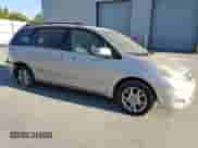 2006 Toyota Sienna XLE z VIN 5TDBA22C46S055629, wystawiony jako Copart lot #67286625 z przebiegiem 294 138 mil mil oraz Szkoda całkowita • Salvage title. Historia ofert i sprzedaży dostępna na DreamBid. Obrazek 4.