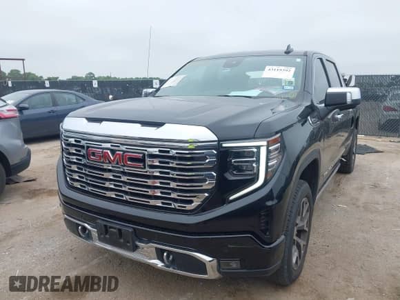2022 GMC Sierra 1500 Denali z VIN 3GTUUGED6NG676613, wystawiony jako IAAI lot #43119392 z przebiegiem 22 278 mil mil oraz . Historia ofert i sprzedaży dostępna na DreamBid. Obrazek 17.