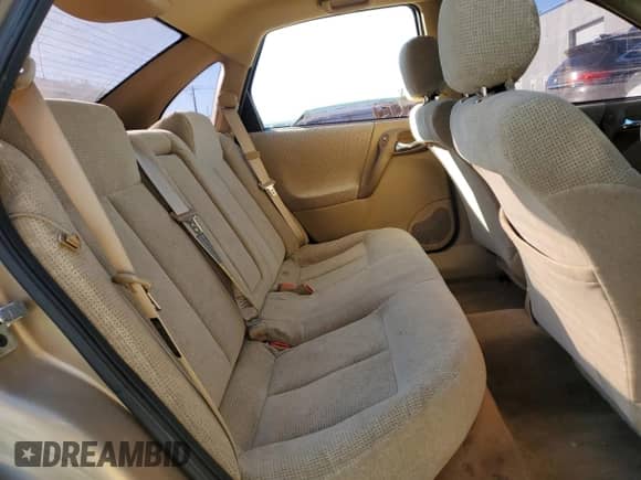 2001 Saturn LS with VIN 1G8JU52F81Y557470, listed as a Copart auction lot 42149445 with 139,215 mi miles and Salvage title. Bid and sale history available at DreamBid. Image 11.