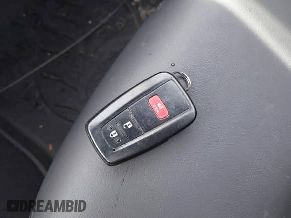 2017 Toyota Prius Two with VIN JTDKARFU0H3031960, listed as a IAAI auction lot 41469497 with 88,946 mi miles and . Bid and sale history available at DreamBid. Image 11.