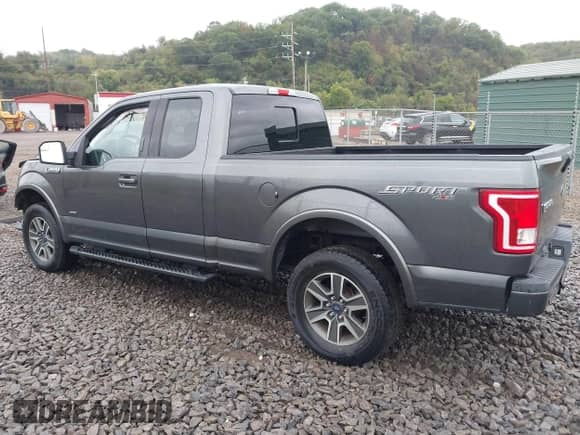 2016 Ford F-150 XLT z VIN 1FTFX1EG1GFD36961, wystawiony jako IAAI lot #43403194 z przebiegiem 99 987 mil mil oraz . Historia ofert i sprzedaży dostępna na DreamBid. Obrazek 14.