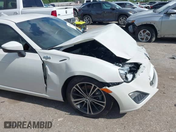 2015 Scion FR-S z VIN JF1ZNAA15F8711134, wystawiony jako IAAI lot #42520186 z przebiegiem 54 732 mil mil oraz . Historia ofert i sprzedaży dostępna na DreamBid. Obrazek 17.