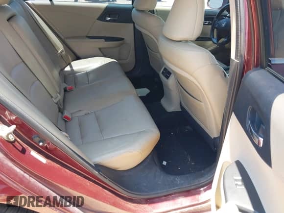 2013 Honda Accord EX-L z VIN 1HGCR2F83DA121697, wystawiony jako IAAI lot #42668606 z przebiegiem 122 289 mil mil oraz . Historia ofert i sprzedaży dostępna na DreamBid. Obrazek 8.