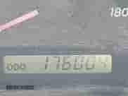 2005 Toyota Tundra Limited z VIN 5TBDT48135S479170, wystawiony jako IAAI lot #43249054 z przebiegiem 176 004 mil mil oraz . Historia ofert i sprzedaży dostępna na DreamBid. Obrazek 16.